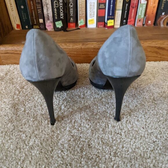 Stuart weitzman grey suede peeptoe stilleto heels sz 8.5 euc - Picture 4 of 9